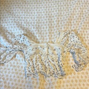 American Eagle Outfitters Cream Ruffled Tie Front Blouse